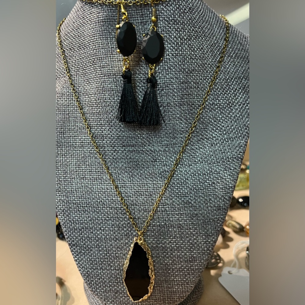 #13. Black necklace and earrings